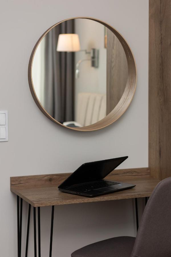 Stunning Family Apartment Ursynow With Parking & Balcony By Noclegi Renters Varsovia Exterior foto